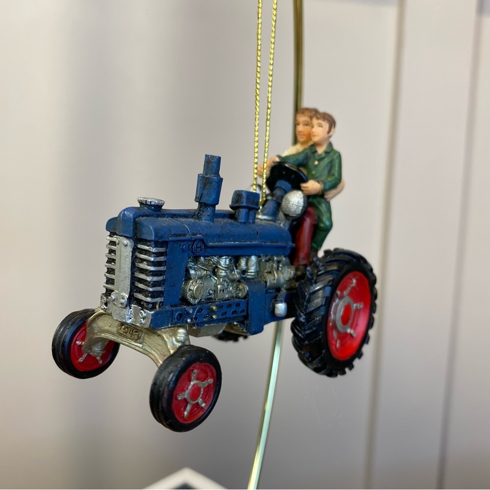 Britains Fordson Major E27N Farm Tractor 1945 tractor ornament